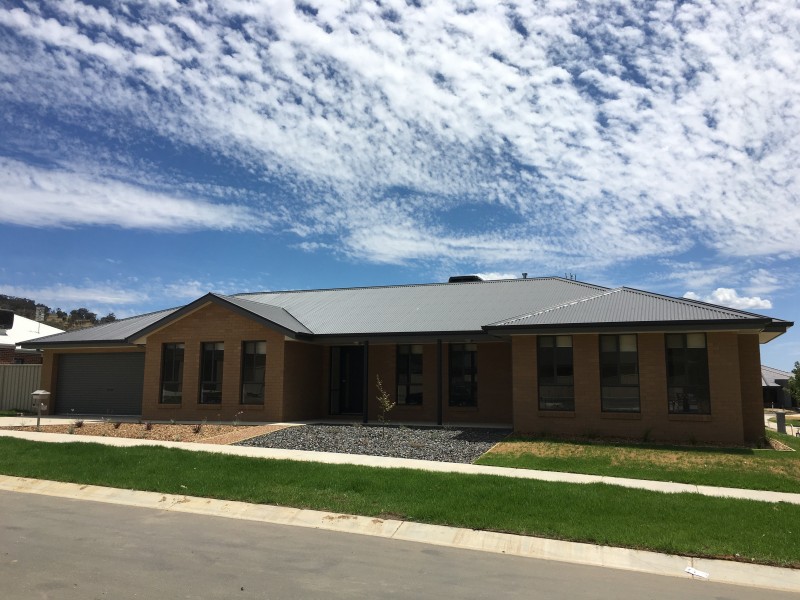 37 Axford Boulevard, Wodonga VIC 3690