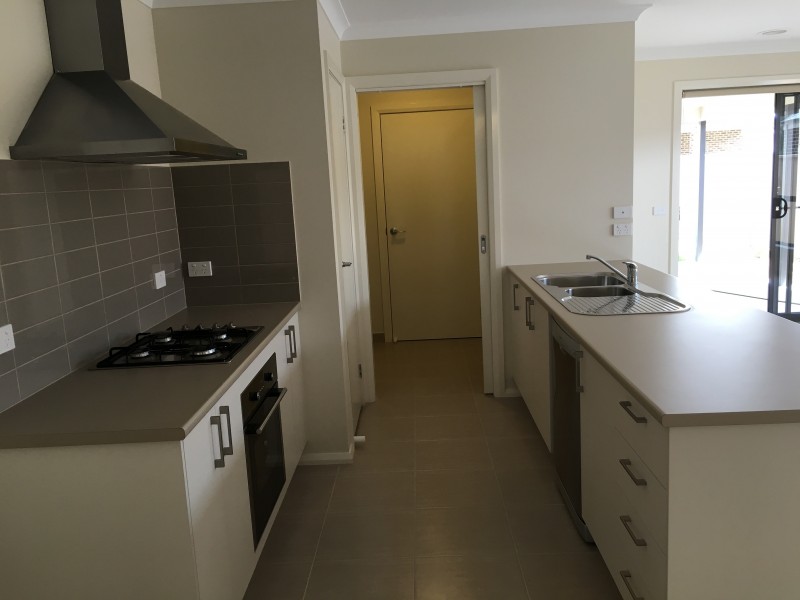 37 Axford Boulevard, Wodonga VIC 3690