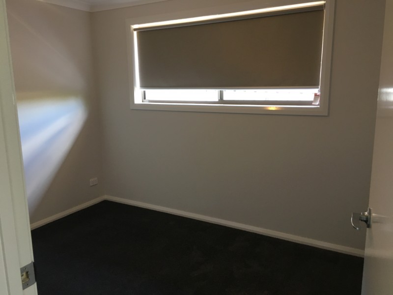 8 Paddlesteamer Court, Thurgoona NSW 2640