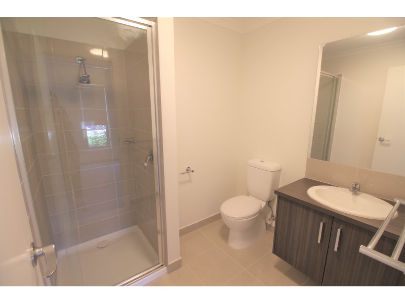 106 Riverboat Drive, Thurgoona NSW 2640