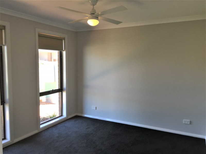 1/30 Hanrahan Street, Hamilton Valley NSW 2641