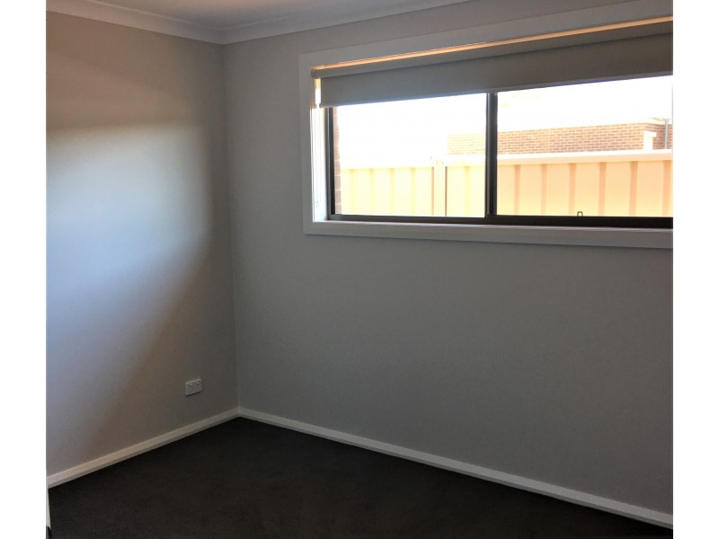 1/30 Hanrahan Street, Hamilton Valley NSW 2641