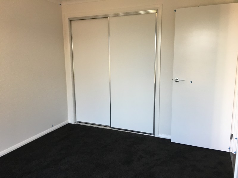 27 Weissel Court, Thurgoona NSW 2640