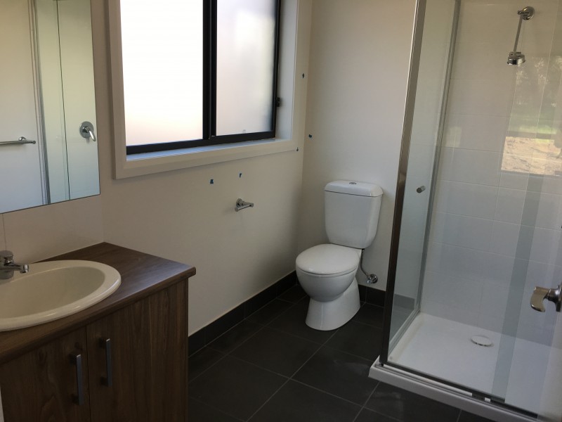 27 Weissel Court, Thurgoona NSW 2640