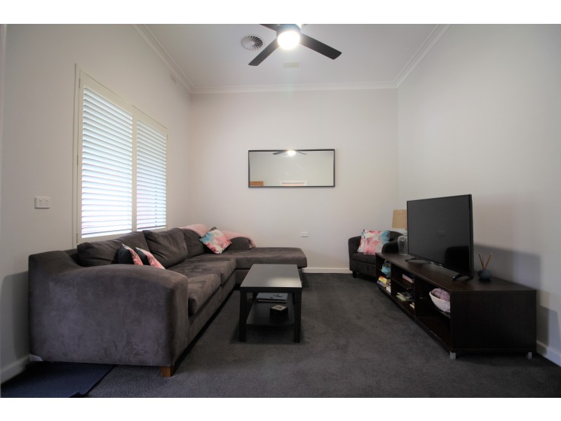 444 Olive Street, Albury NSW 2640