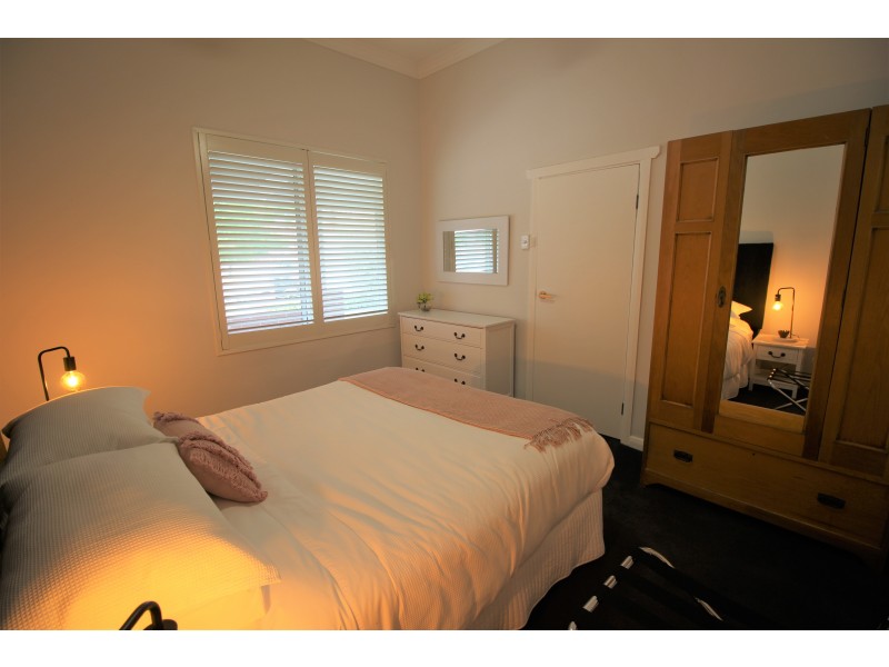 444 Olive Street, Albury NSW 2640