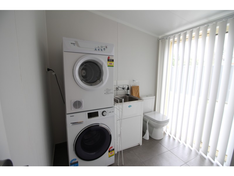 444 Olive Street, Albury NSW 2640