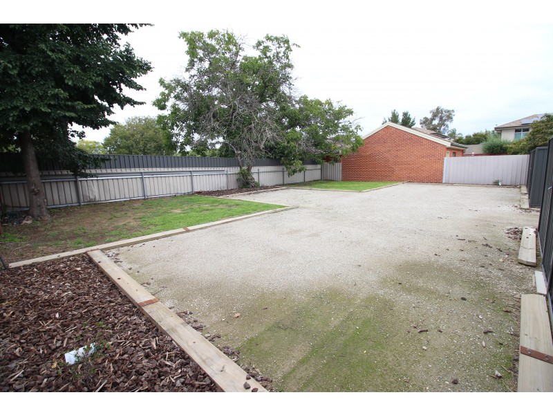 444 Olive Street, Albury NSW 2640