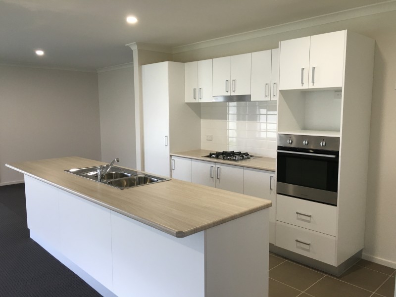 41 Royce Crescent, Lavington NSW 2641