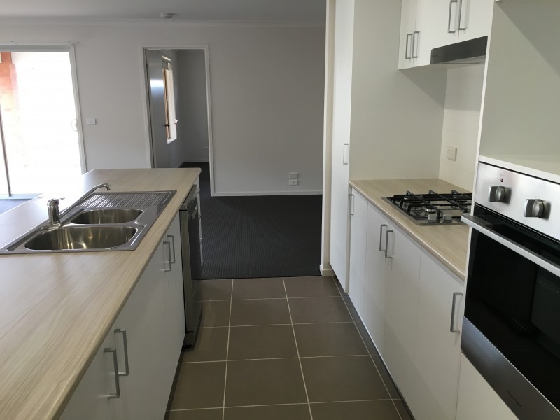 41 Royce Crescent, Lavington NSW 2641