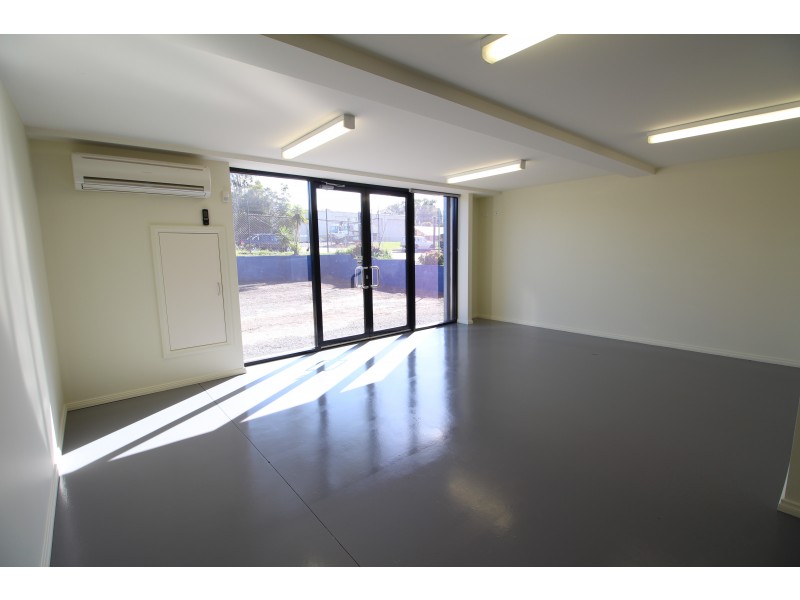 1/22 Annette Crescent, Lavington NSW 2641