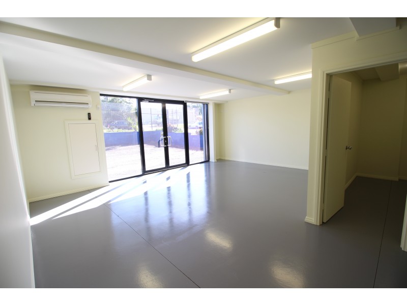 1/22 Annette Crescent, Lavington NSW 2641