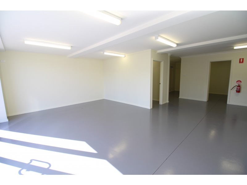 1/22 Annette Crescent, Lavington NSW 2641