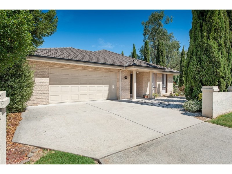 1/525 Kotthoff Street, Lavington NSW 2641