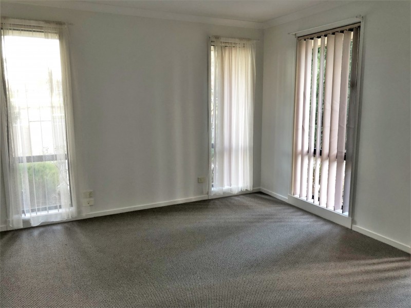 1/525 Kotthoff Street, Lavington NSW 2641