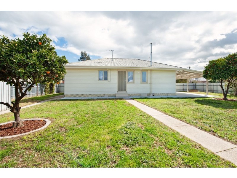 1022 Calimo Street, North Albury NSW 2640