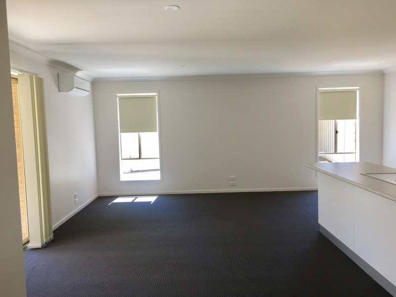 48 Royce Crescent, Lavington NSW 2641