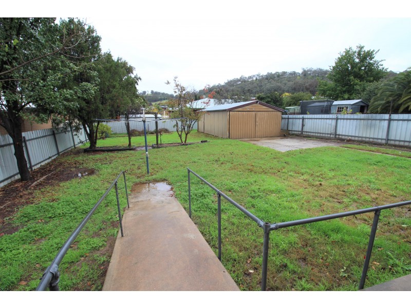 145 Benyon Street, East Albury NSW 2640
