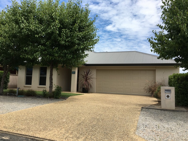 25 Gordon Street, Wodonga VIC 3690
