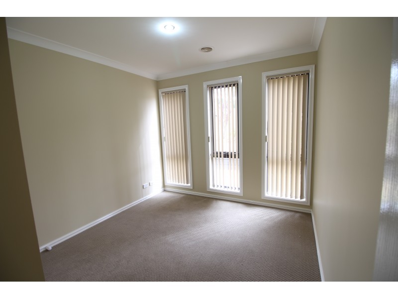 5 Prestwick Place, West Wodonga VIC 3690