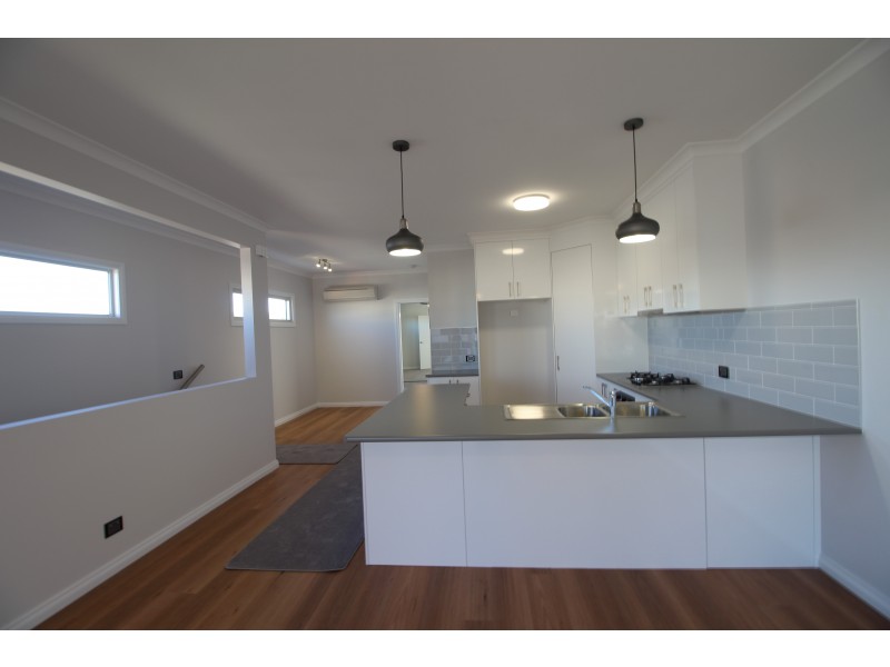 27 Elmwood Circuit, Wodonga VIC 3690