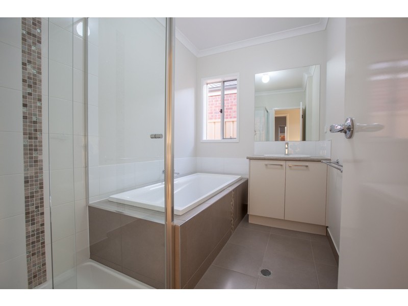 461 Urana Road, Lavington NSW 2641