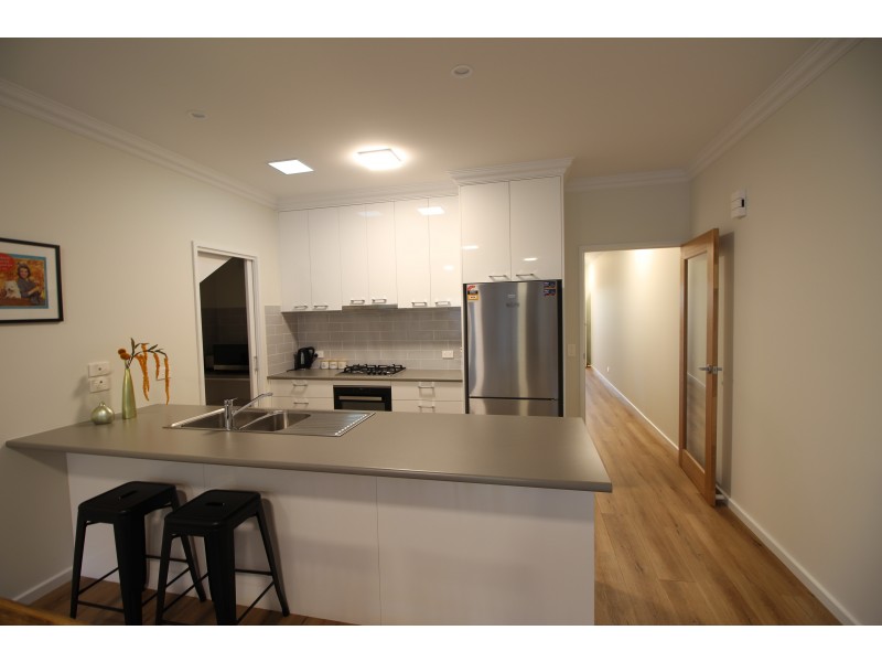 32 Elmwood Circuit, Wodonga VIC 3690