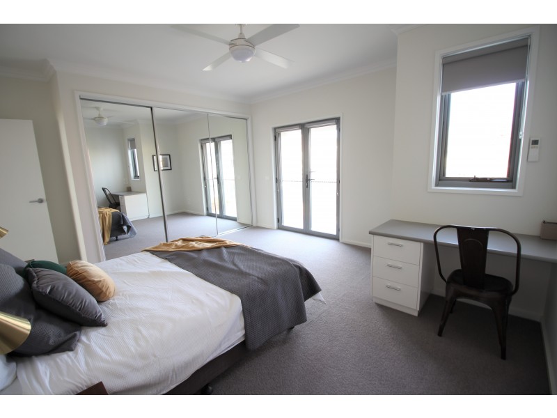 32 Elmwood Circuit, Wodonga VIC 3690