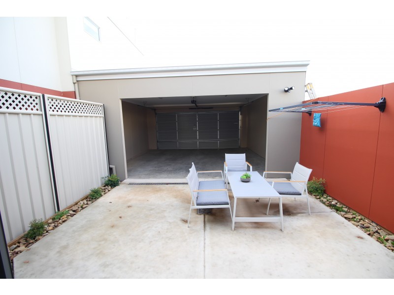 32 Elmwood Circuit, Wodonga VIC 3690