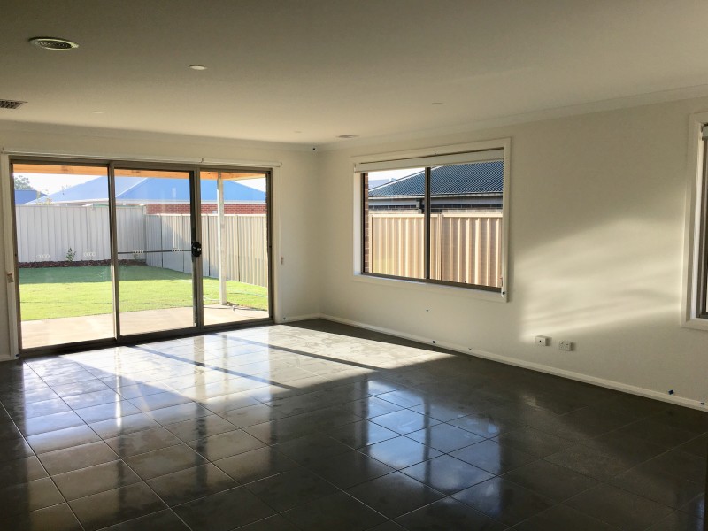 12 Lowerson Way, Wodonga VIC 3690