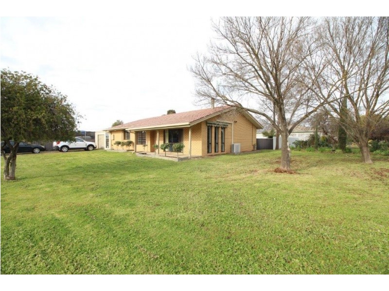 2 Murdoch Place, Holbrook NSW 2644