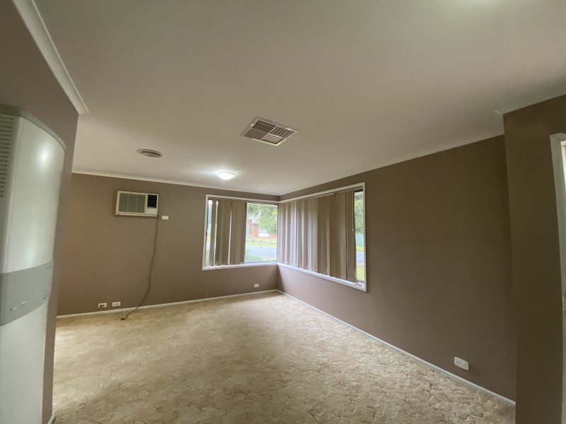 18 Hotham Circuit, Thurgoona NSW 2640