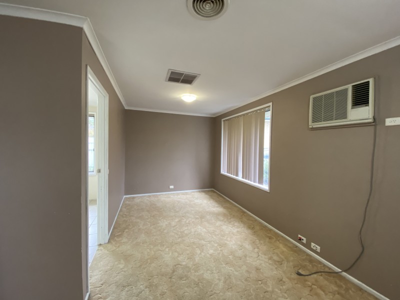 18 Hotham Circuit, Thurgoona NSW 2640