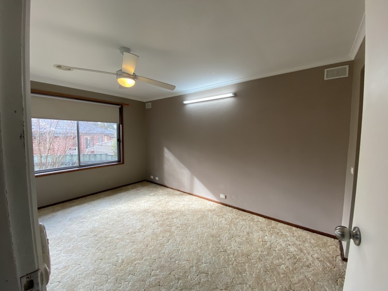 18 Hotham Circuit, Thurgoona NSW 2640