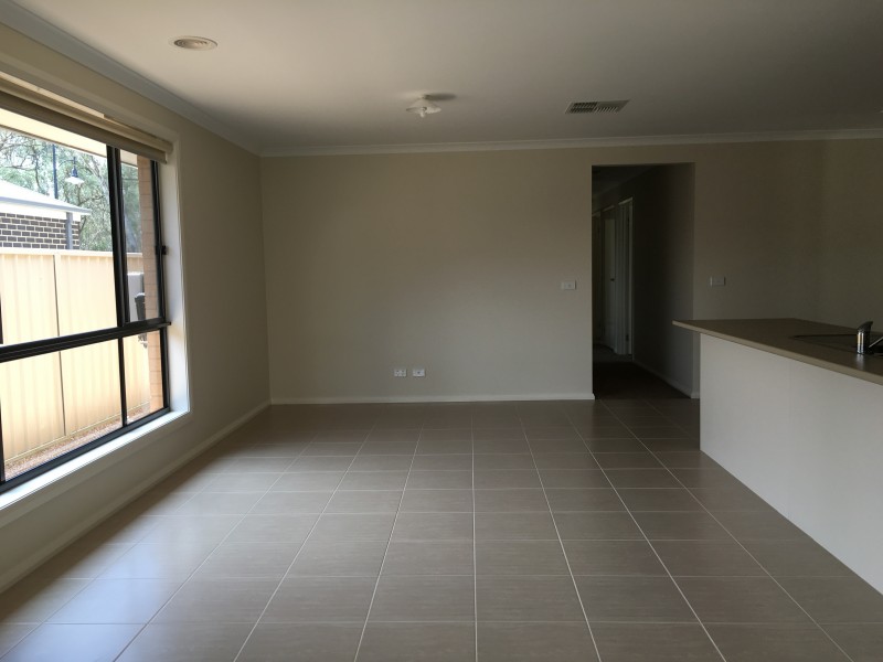 37 Axford Boulevard, Wodonga VIC 3690