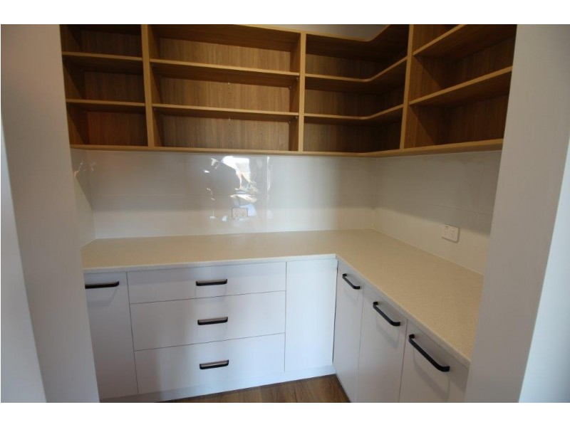 38 Stockman Circuit, Thurgoona NSW 2640