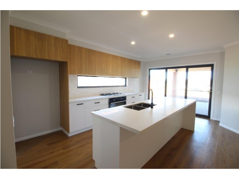 38 Stockman Circuit, Thurgoona NSW 2640