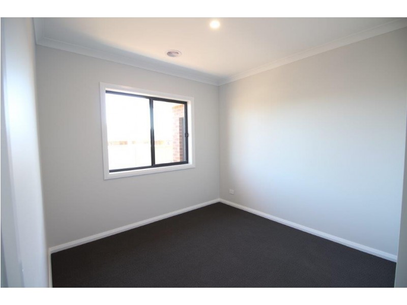 38 Stockman Circuit, Thurgoona NSW 2640