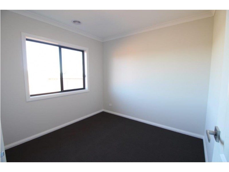 38 Stockman Circuit, Thurgoona NSW 2640