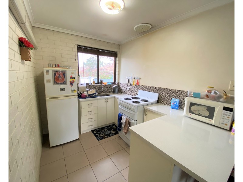 2/414 Bevan Street, Lavington NSW 2641