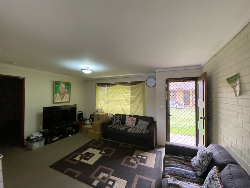 2/414 Bevan Street, Lavington NSW 2641