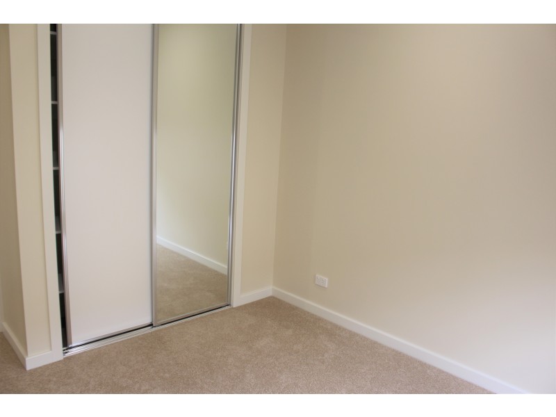 2/458 Union Road, Lavington NSW 2641