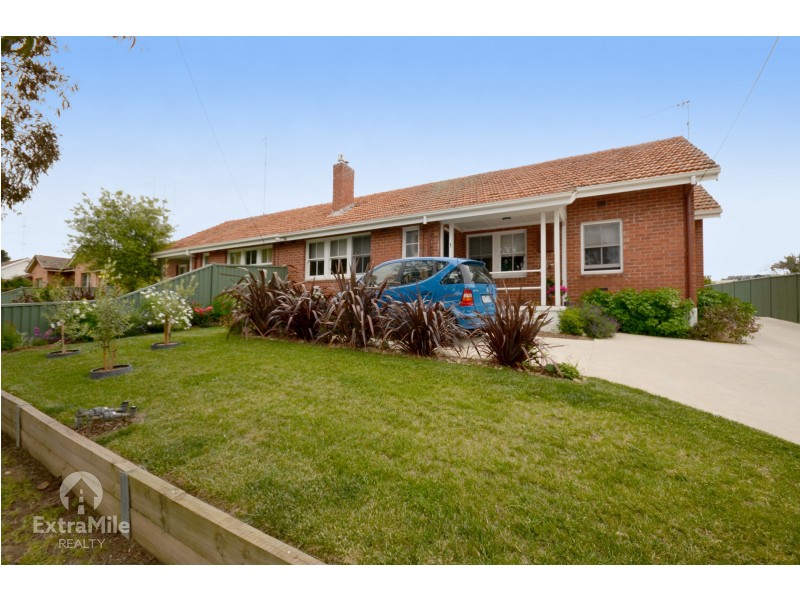 1/6 Walsh Avenue, Ballarat North VIC 3350