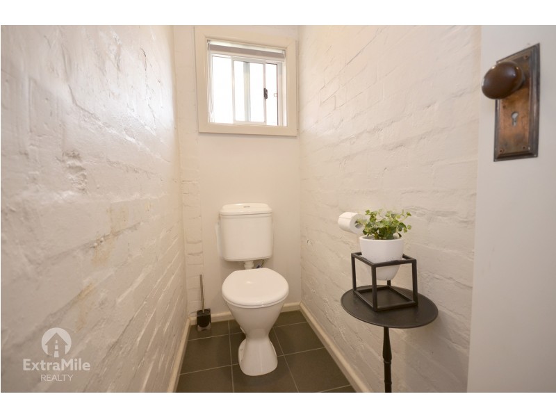 1/6 Walsh Avenue, Ballarat North VIC 3350