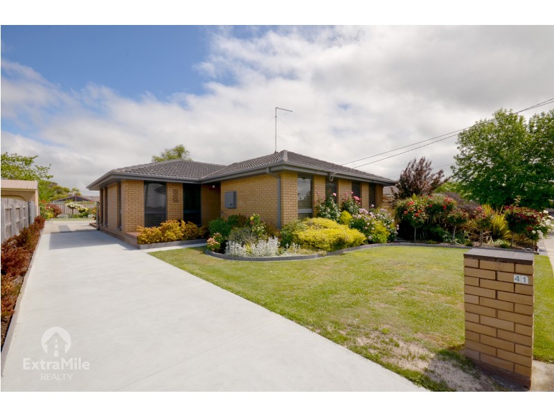 41 Stamford Street, Wendouree VIC 3355