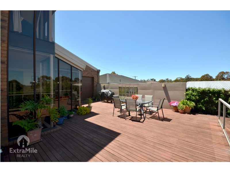 116 Duggan Street, Black Hill VIC 3350