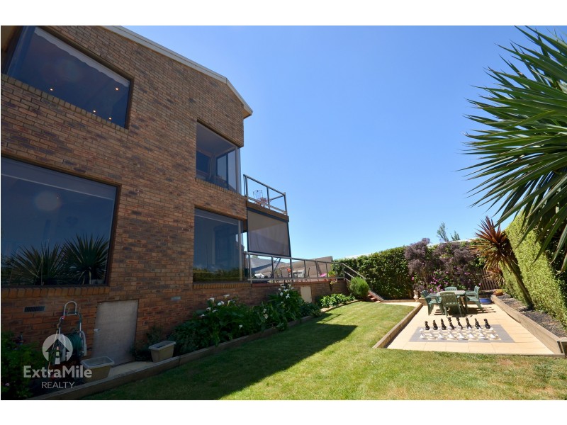 116 Duggan Street, Black Hill VIC 3350