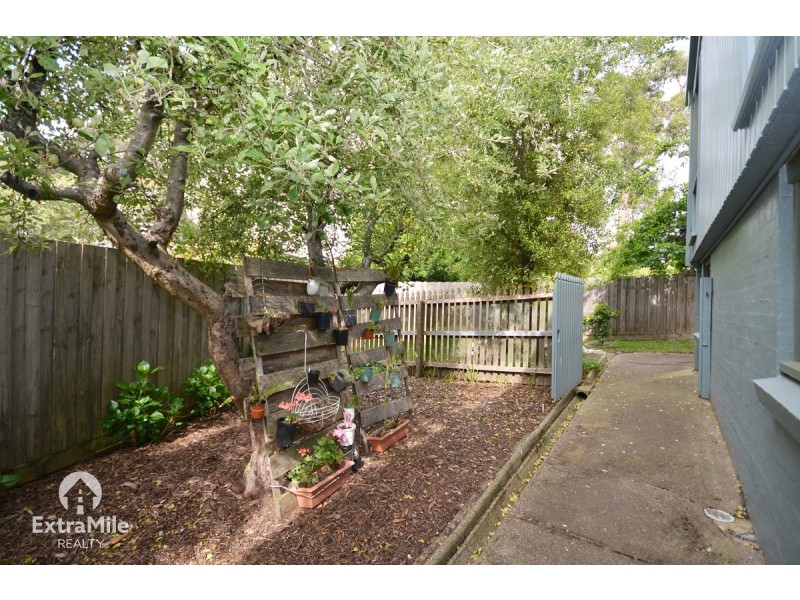 302 Lylia Avenue, Mount Clear VIC 3350