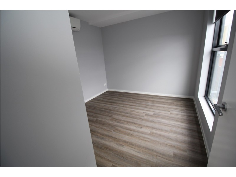 102/39 Gaffney Street, Coburg VIC 3058