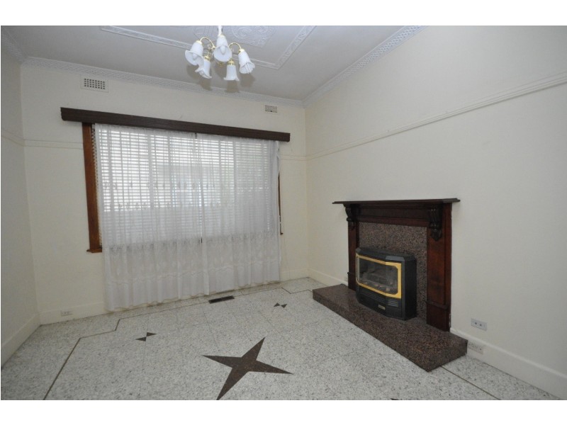 72 Reynolds Parade, Pascoe Vale South VIC 3044
